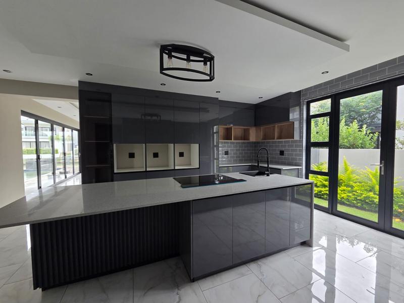 5 Bedroom Property for Sale in The Islands Estates North West